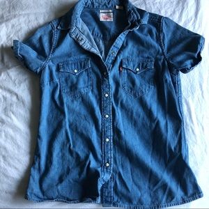 Levis short sleeved button up